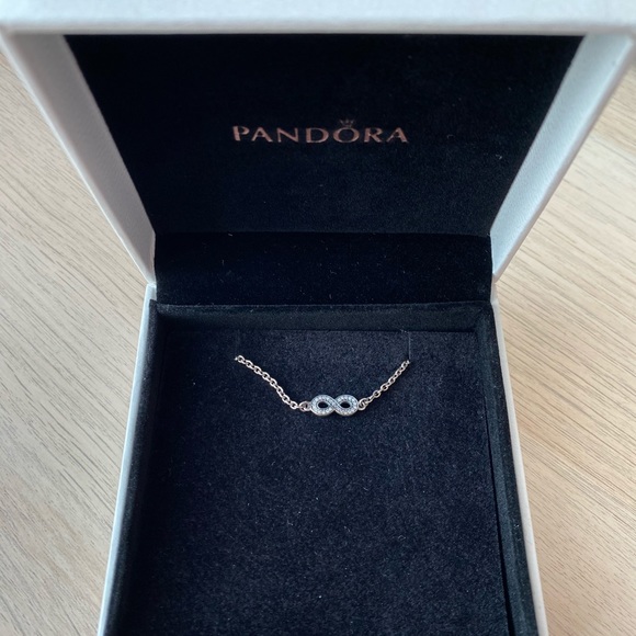 Pandora Infinity bracelet - Picture 3 of 3